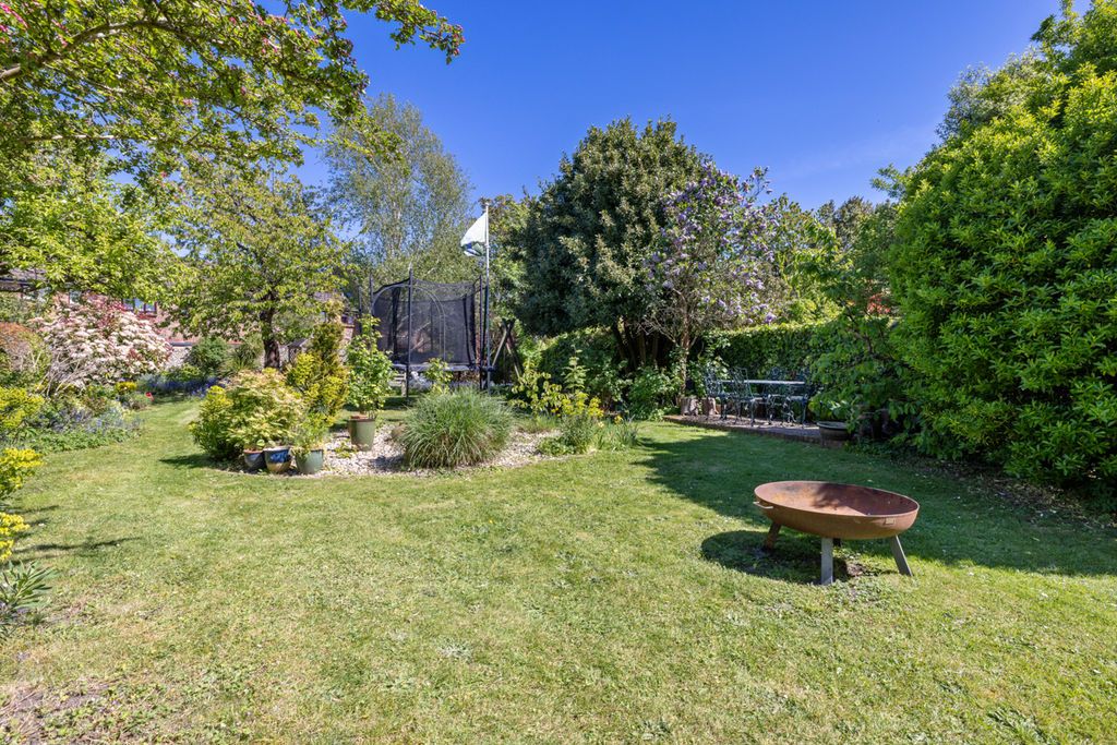 Additional image 34 of 4 bed semi-detached house for saleWhyke Road, Chichester PO19