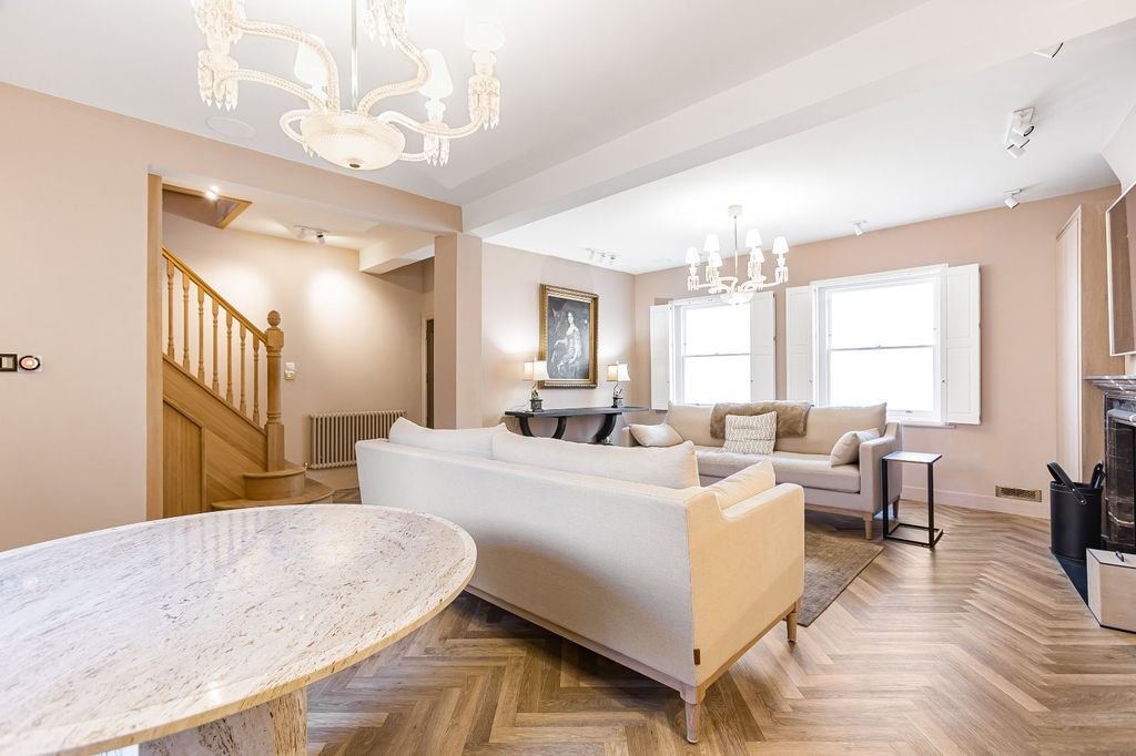 Additional image 6 of 3 bed end terrace house for saleCricklade Street, Cirencester, Gloucestershire GL7