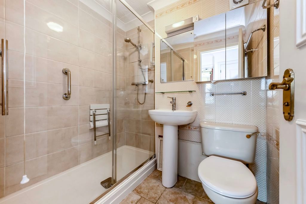 Additional image 15 of 2 bed flat for saleHenty Gardens, Chichester PO19
