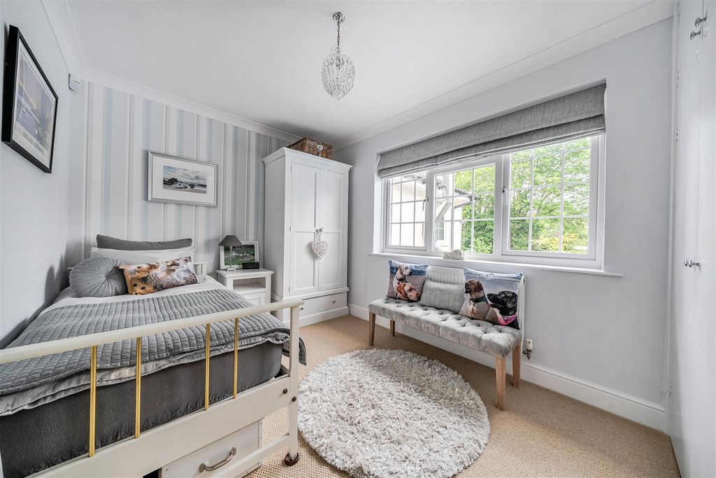 Additional image 25 of 6 bed detached house for saleCrawley Ridge, Camberley, Surrey GU15