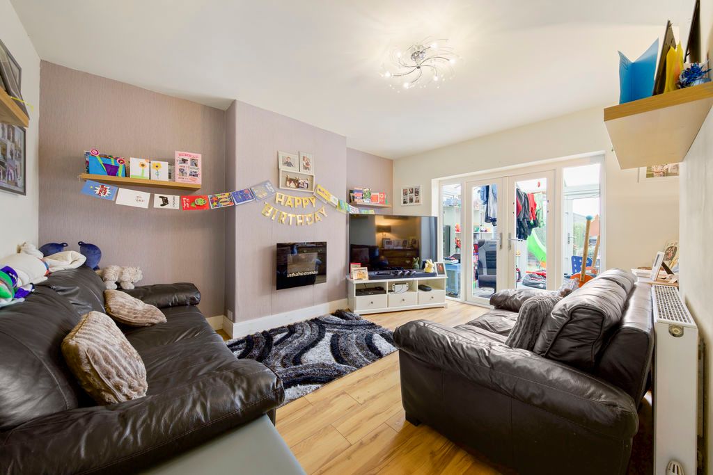 Additional image 4 of 3 bed semi-detached house for saleAvenue Road, Whittington Moor, Chesterfield S41