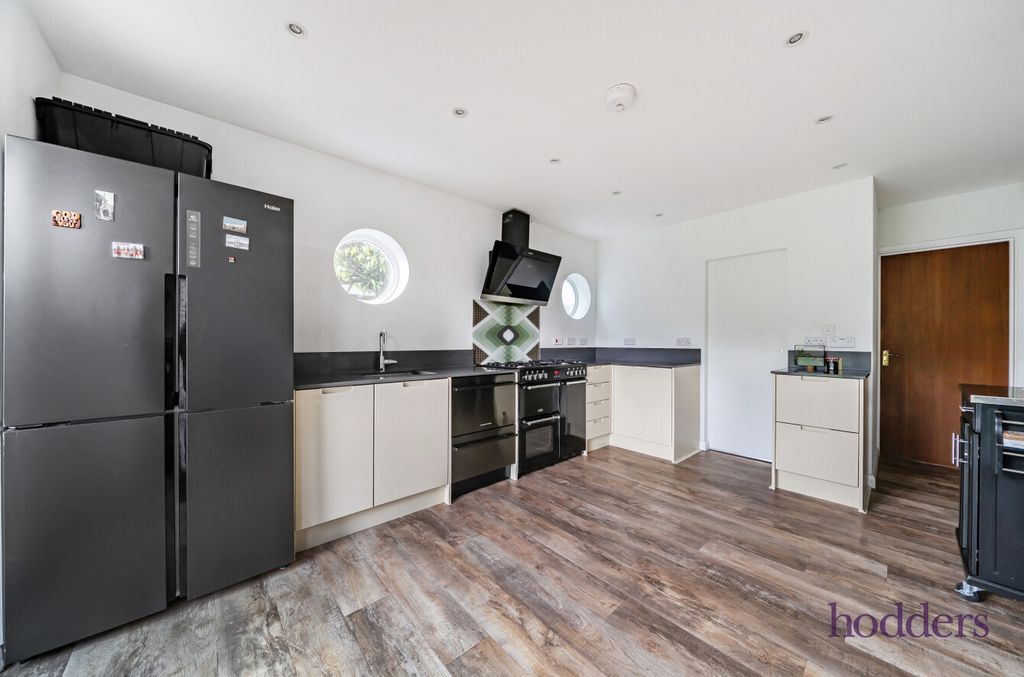 Additional image 16 of 3 bed detached house for saleLittle Green Lane, Chertsey, Surrey KT16