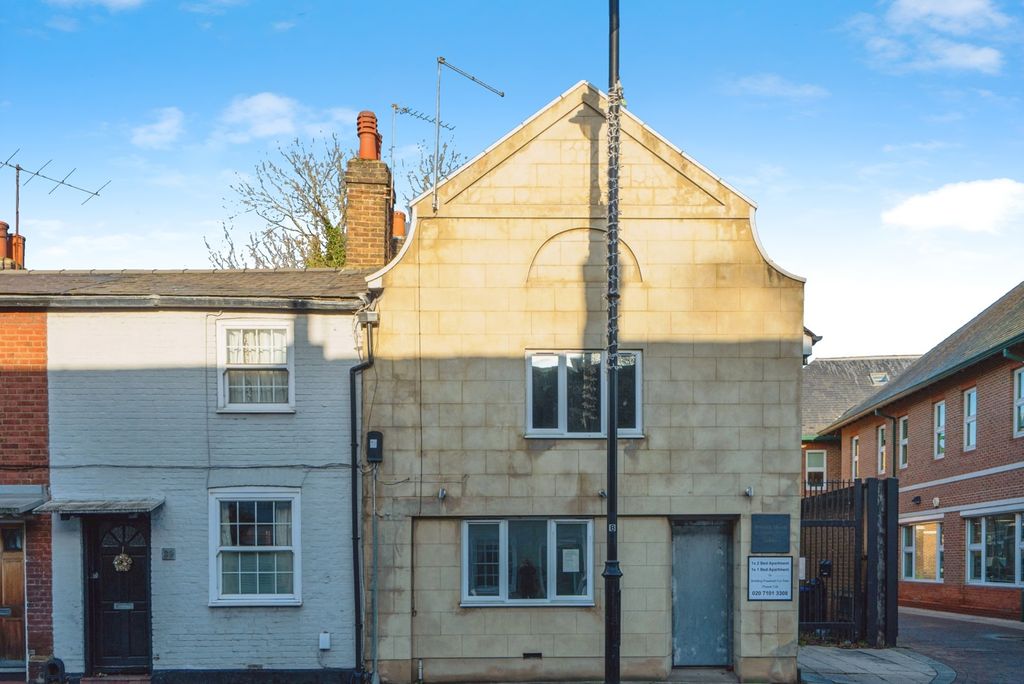 Additional image 22 of 3 bed flat for saleLondon Street, Chertsey, Surrey KT16