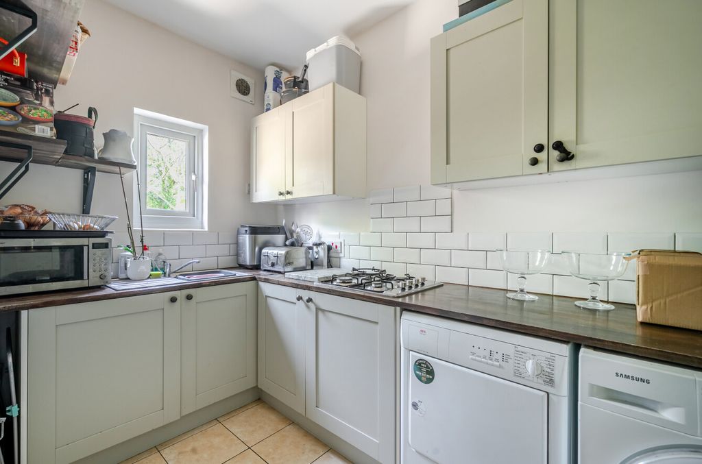 Additional image 9 of 5 bed detached house for saleThe Avenue, Camberley, Surrey GU15