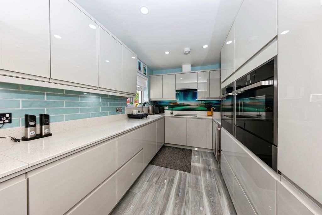 Additional image 7 of 3 bed bungalow for saleMillbank Lane, Johnstown, Carmarthen, Carmarthenshire SA31