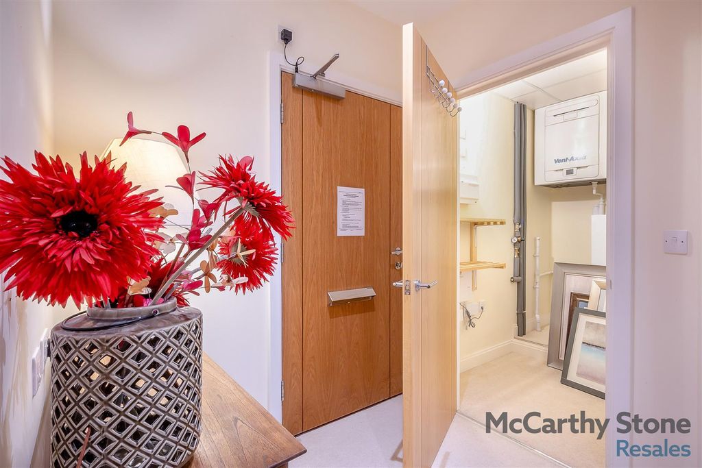 Additional image 25 of 1 bed flat for saleWatson Place, Trinity Road, Chipping Norton, Oxfordshire OX7