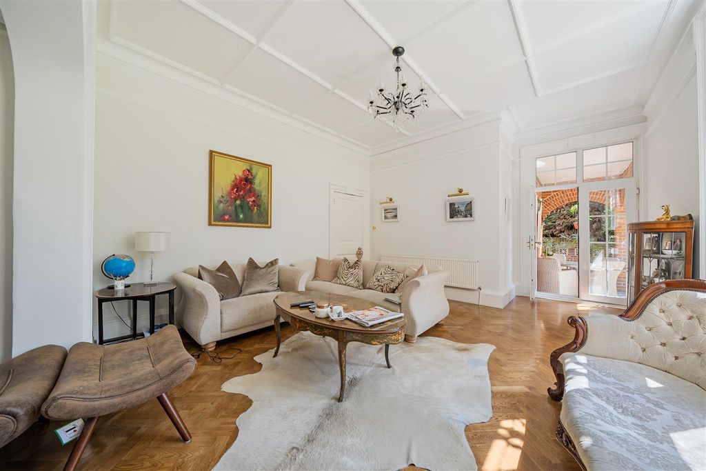 Additional image 21 of 3 bed maisonette for saleBrackendale Road, Camberley, Surrey GU15