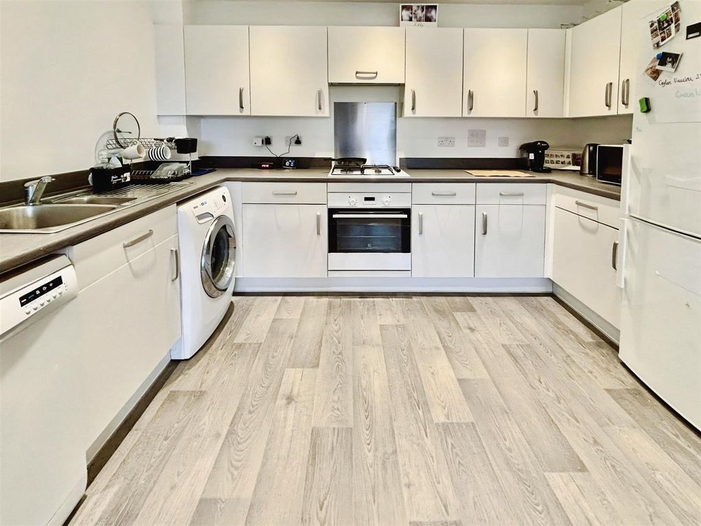 Additional image 3 of 2 bed flat for saleStarboard Crescent, Chatham ME4