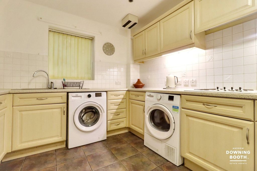Additional image 6 of 1 bed flat for saleLower Sandford Street, Lichfield WS13