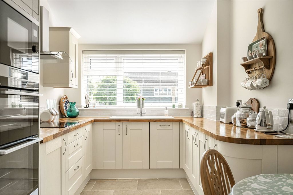 Additional image 6 of 3 bed semi-detached house for saleHillwerke, Chinnor, Oxfordshire OX39