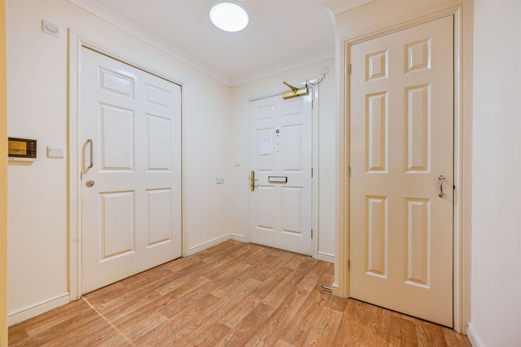 Additional image 12 of 1 bed flat for saleLower Sandford Street, Lichfield WS13