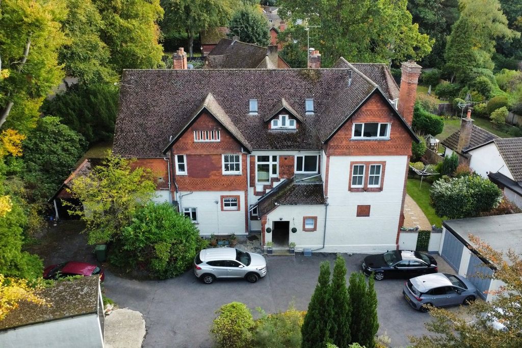 Additional image 18 of 2 bed flat for salePortesbery Road, Camberley GU15