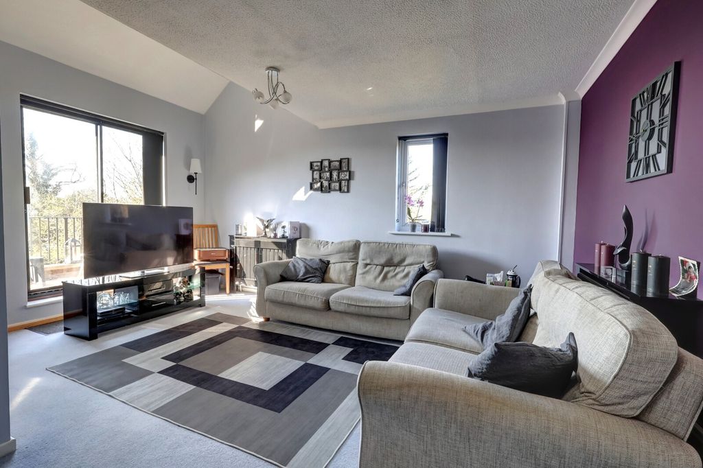 Additional image 2 of 3 bed maisonette for saleMilton Gardens, Princes Risborough, Buckinghamshire HP27