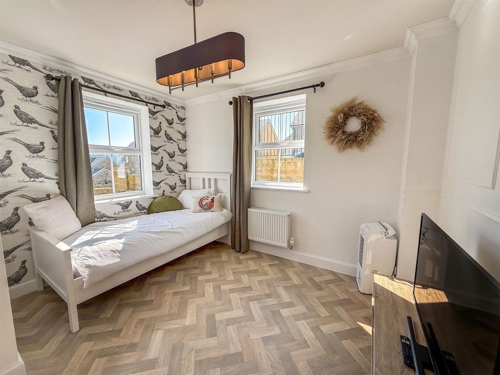 Additional image 8 of 5 bed detached house for saleSilkstone Crescent, Buxton SK17