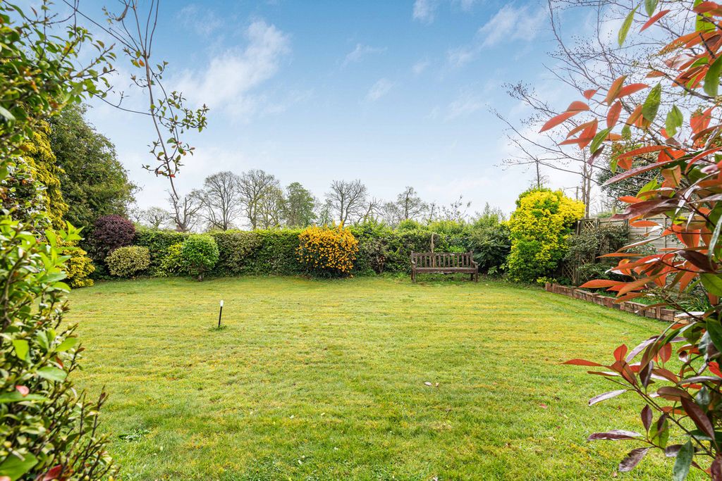 Additional image 16 of 3 bed detached bungalow for saleBroad Walk, Caterham CR3
