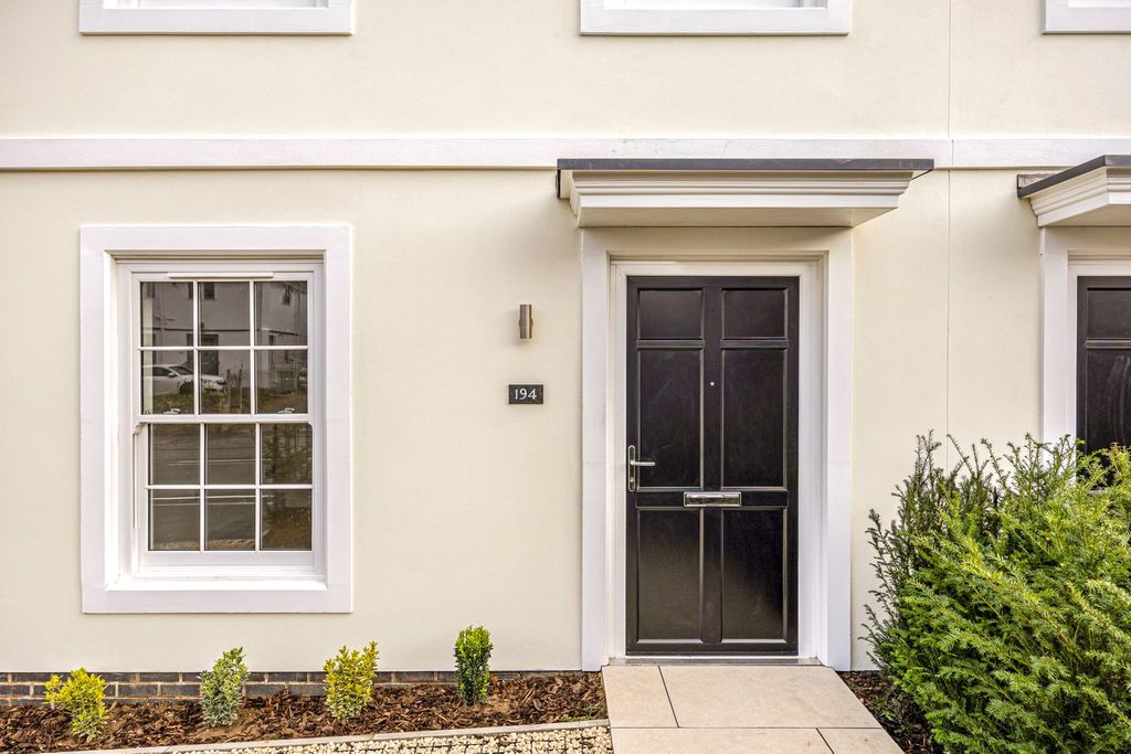 Additional image 2 of 3 bed semi-detached house for saleLondon Road, Cheltenham GL52