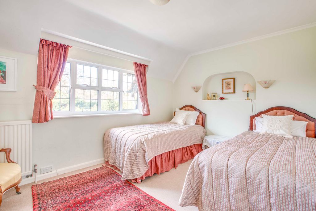 Additional image 19 of 7 bed detached house for saleBurtons Way, Chalfont St Giles HP8