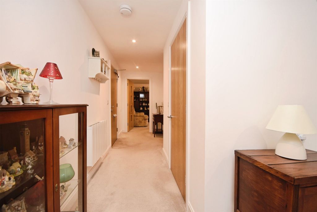Additional image 6 of 2 bed flat for salePrinces Road, Chelmsford CM2