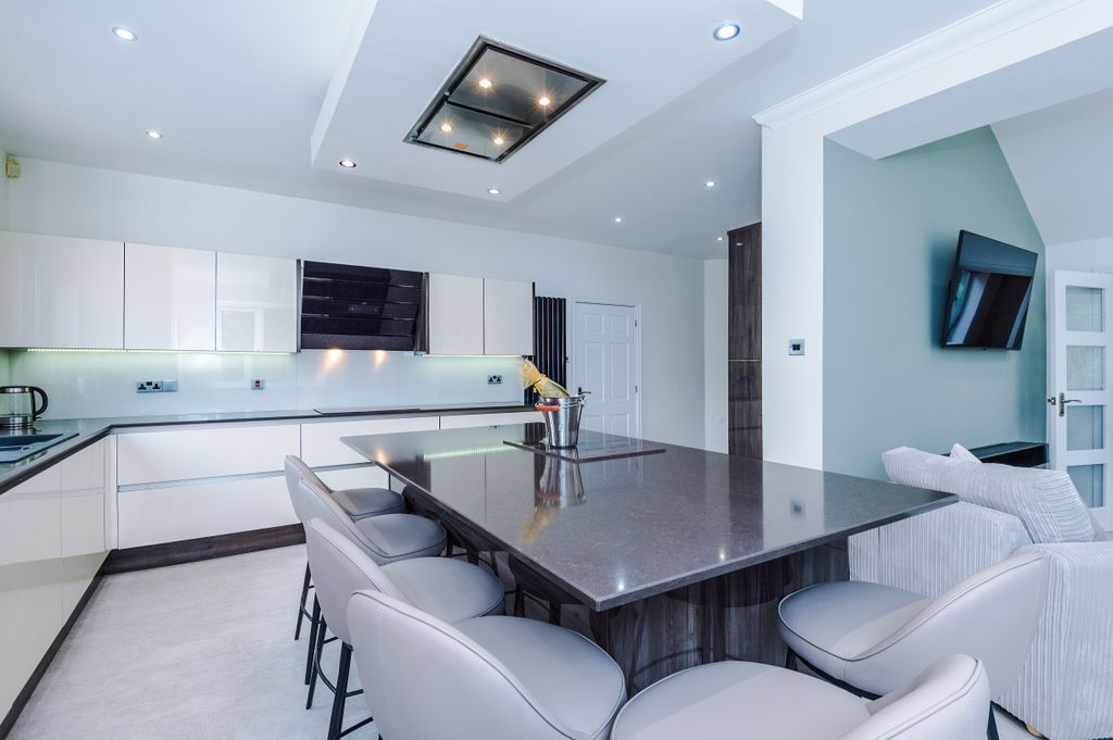 Additional image 17 of 5 bed detached house for saleParkside Drive South, Whittle-Le-Woods, Chorley, Lancashire PR6