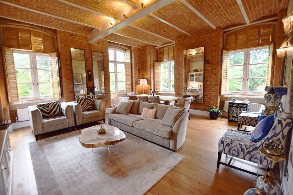 Additional image 2 of 3 bed flat for saleBliss Mill, Chipping Norton OX7