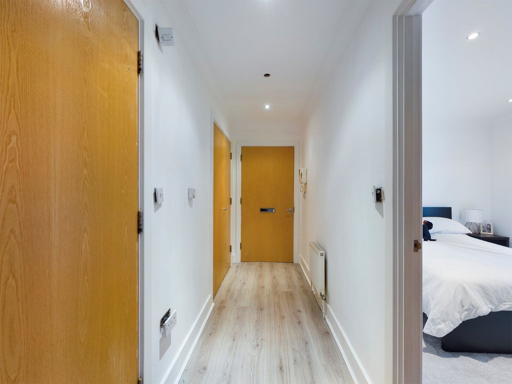 Additional image 9 of 1 bed flat for saleIsis House, Bridge Wharf, Chertsey, Surrey KT16