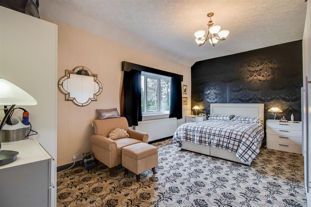 Additional image 12 of 5 bed detached house for saleFerrybridge Road, Castleford WF10