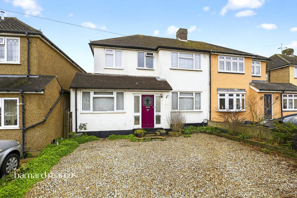 4 bed semi-detached house for saleDevon Way, Chessington KT9