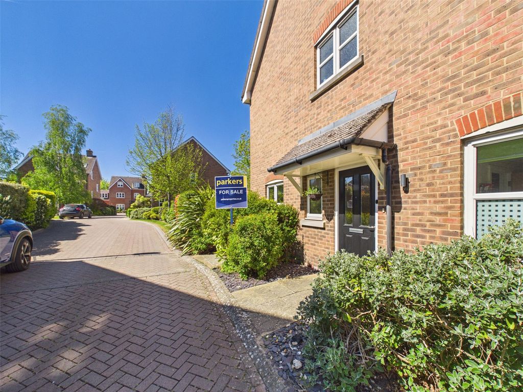 Additional image 21 of 4 bed semi-detached house for saleOld Sawmill Place, Chinnor, Oxfordshire OX39