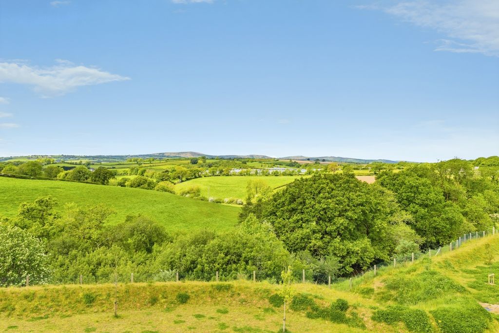 Additional image 2 of 4 bed detached house for saleBal Road, Callington, Cornwall PL17