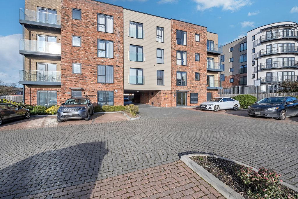 2 bed flat for saleStation Hill, Bury St Edmunds IP32