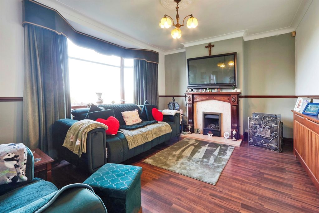 Additional image 3 of 7 bed semi-detached house for saleWheldon Road, Castleford WF10