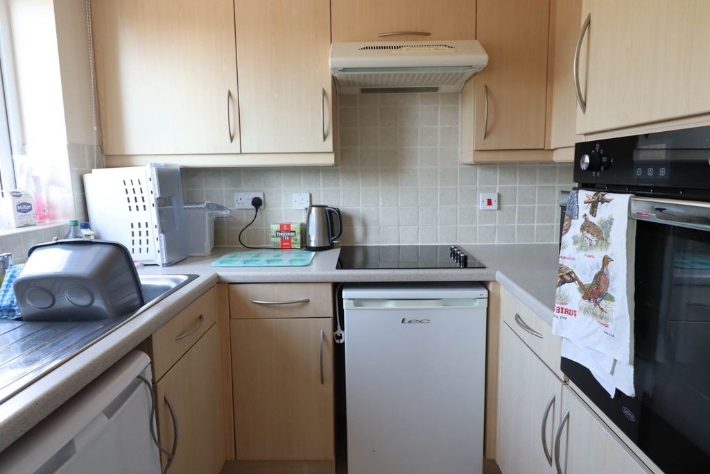 Additional image 3 of 1 bed flat for saleChurchill Court, Marlborough SN8