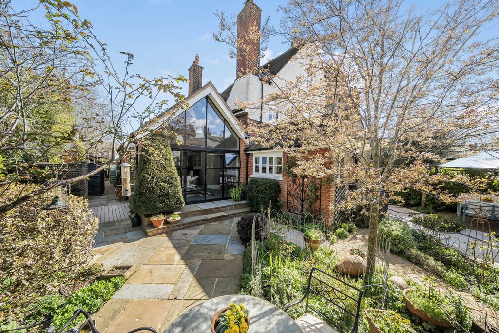 Additional image 21 of 5 bed semi-detached house for saleMorley Road, Chislehurst BR7