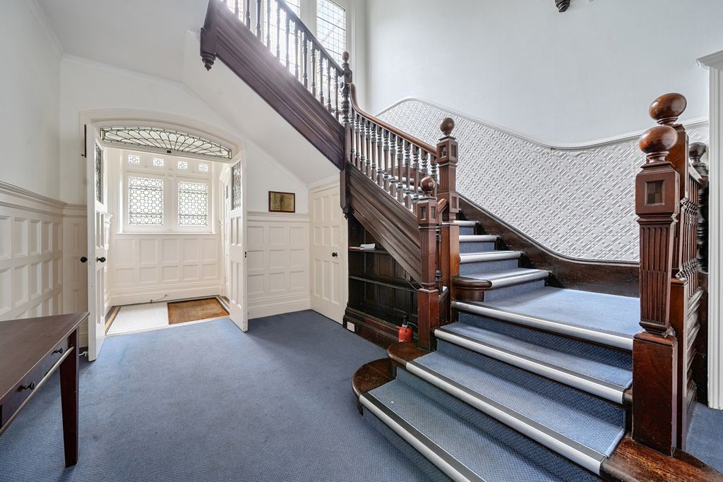 Additional image 9 of 2 bed flat for saleCamden Park Road, Chislehurst BR7