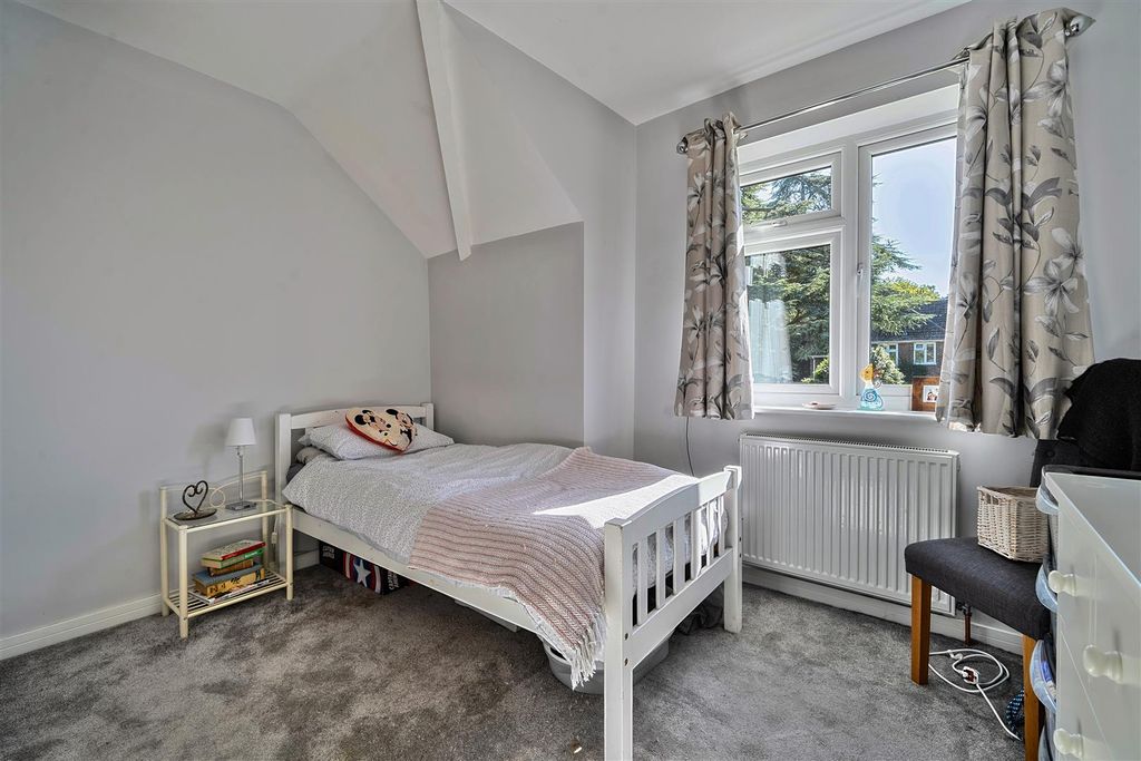 Additional image 16 of 5 bed detached house for saleClarewood Drive, Camberley, Surrey GU15