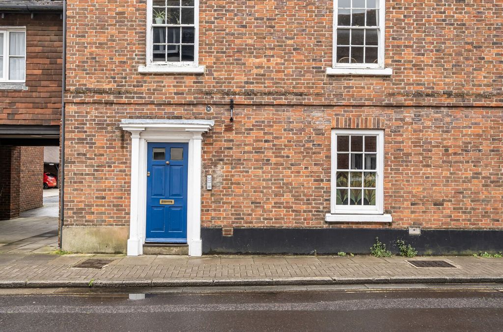 Additional image 13 of 3 bed flat for saleChapel Street, Chichester PO19