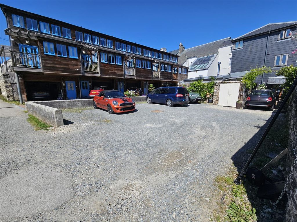 Additional image 17 of 2 bed flat for saleWest Street, Tavistock PL19