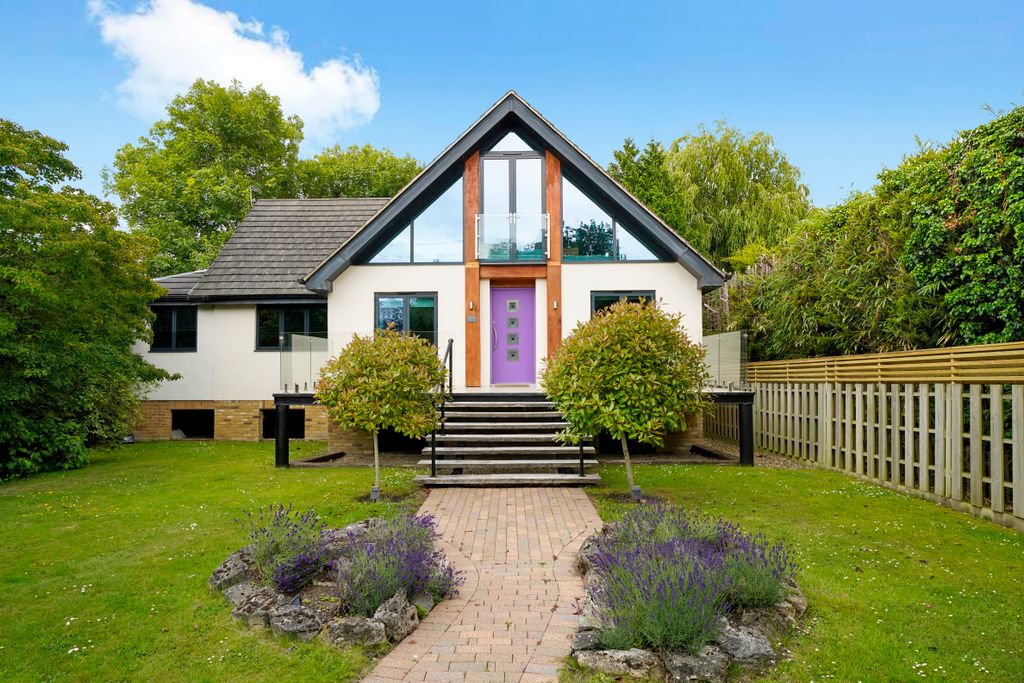 Additional image 19 of 3 bed detached house for saleDockett Eddy, Chertsey KT16