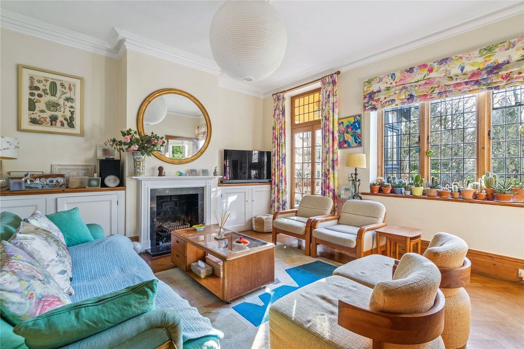 Additional image 8 of 2 bed flat for saleLycrome Road, Chesham, Buckinghamshire HP5