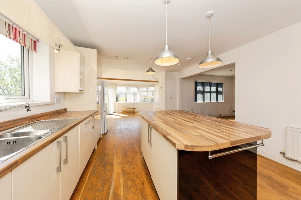 Additional image 8 of 4 bed detached house for saleParc Tyisha, Burry Port, Carmarthenshire SA16