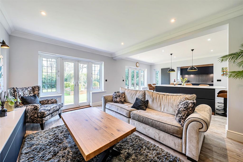 Additional image 19 of 5 bed detached house for saleGolf Drive, Camberley GU15