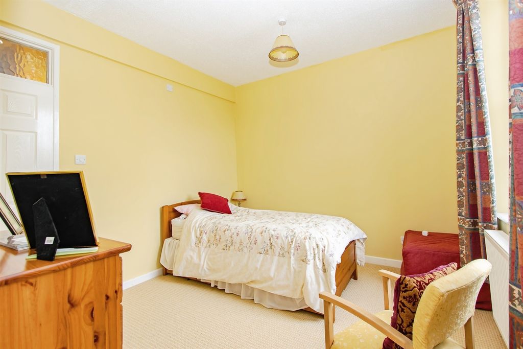 Additional image 10 of 1 bed flat for saleGlovers Close, Milborne Port, Sherborne DT9