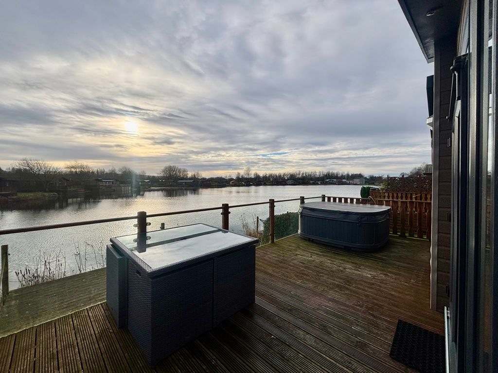 2 bed lodge for saleSouth Lakeland Leisure Village, Carnforth LA6