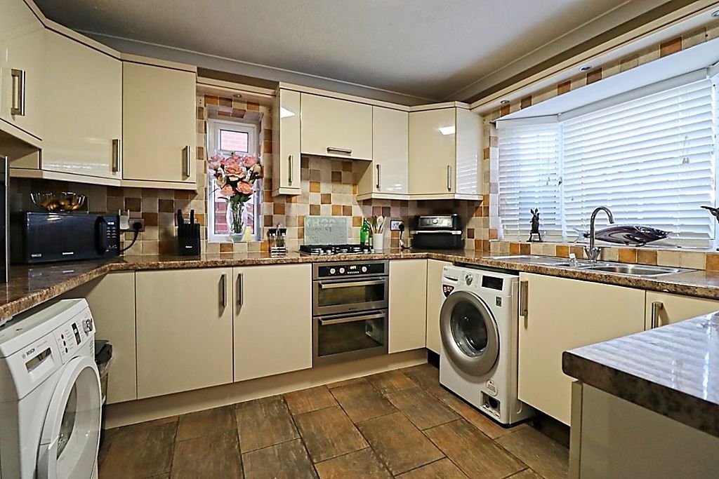 Additional image 2 of 4 bed detached house for saleThorney Bay Road, Canvey Island SS8
