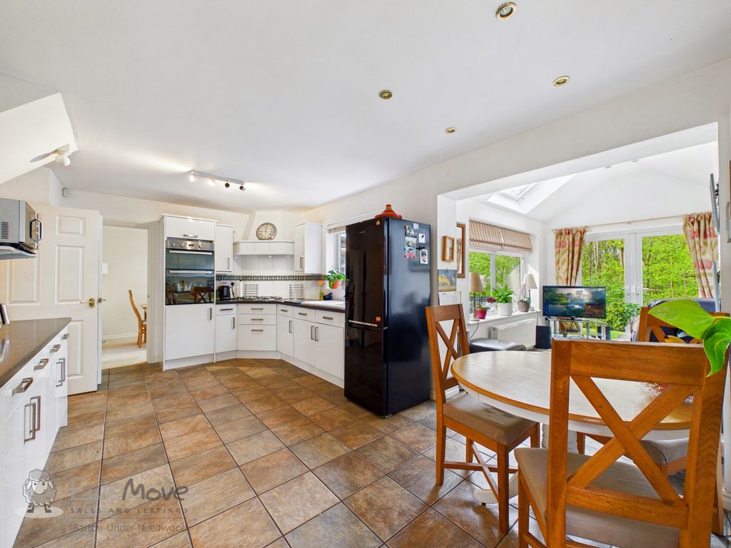 Additional image 5 of 4 bed detached house for saleDoveridge Road, Burton-On-Trent, Staffordshire DE15