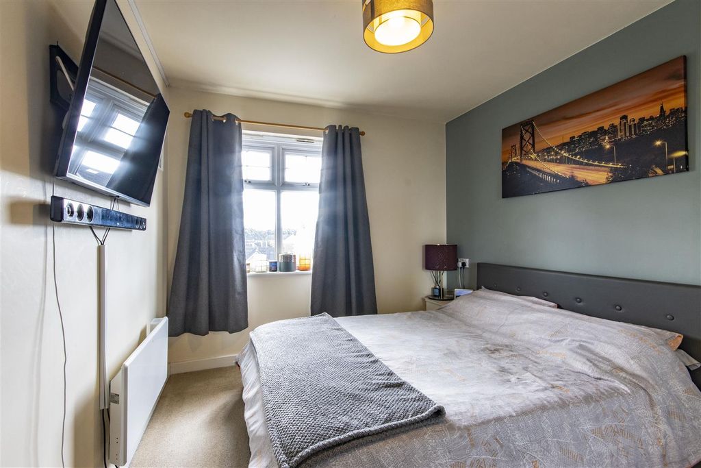Additional image 5 of 2 bed flat for saleAston House, Horse Chestnut Close, Chesterfield S40