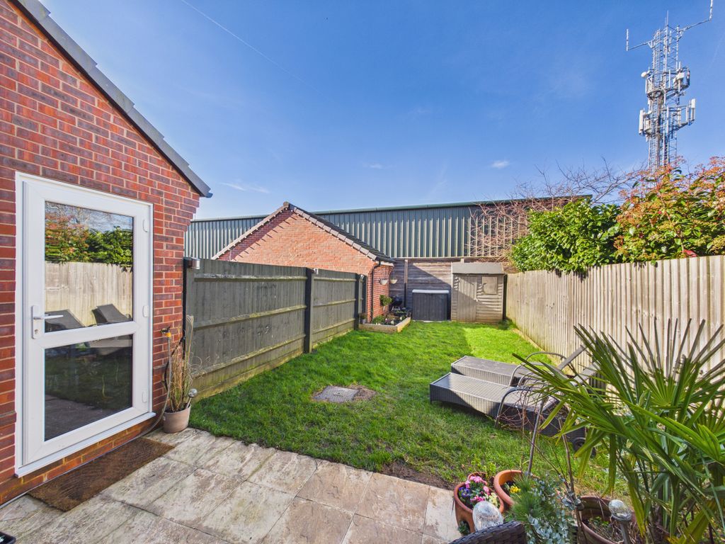 Additional image 6 of 3 bed town house for saleRed Kite Road, Chinnor, Oxfordshire OX39