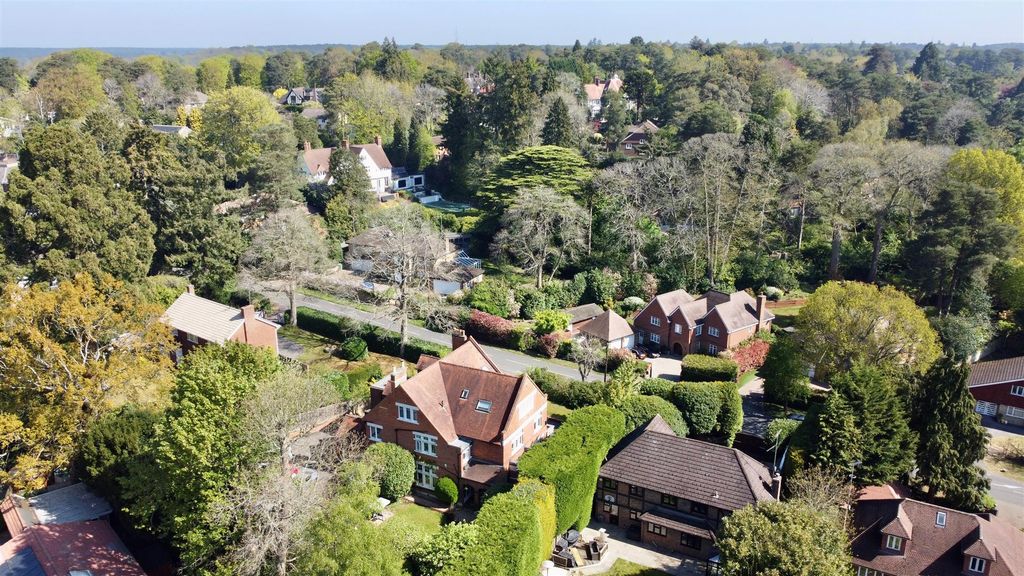 Additional image 18 of 3 bed maisonette for saleBrackendale Road, Camberley, Surrey GU15