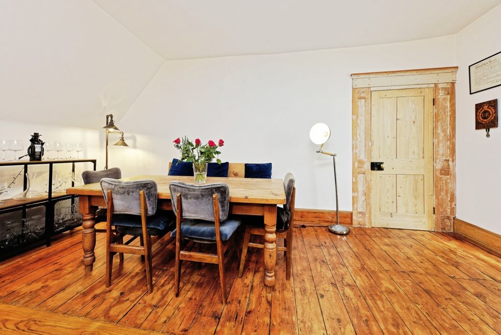 Additional image 13 of 3 bed flat for saleNew Dover Road, Canterbury, Kent CT1