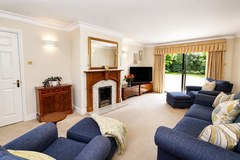 Additional image 3 of 5 bed detached house for saleWellfield Gardens, Carshalton Beeches SM5